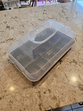 4 Piece Divided Heavy Duty Brownie Pan w/Removable Bottom