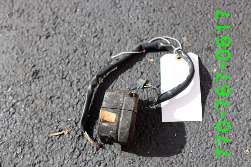 Suzuki GSXR750 2004 clip derecho en mango apagado interruptor interruptor Foto 4 de 4