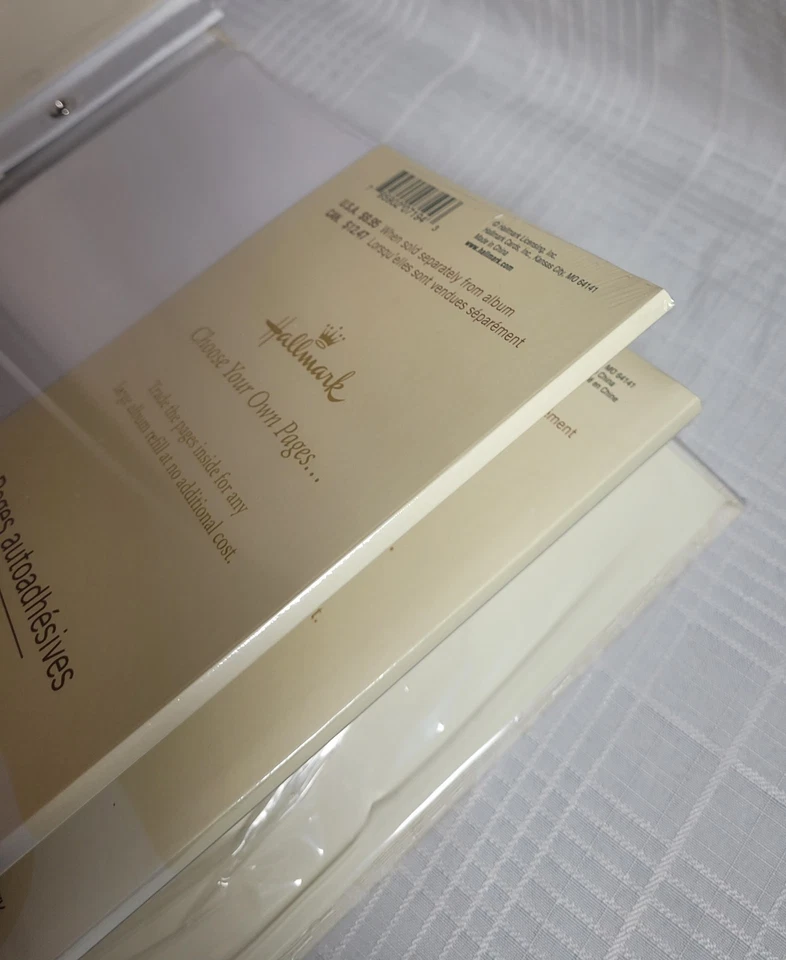 Hallmark Bound White New In Plastic Photo Album - Image 4 of 4