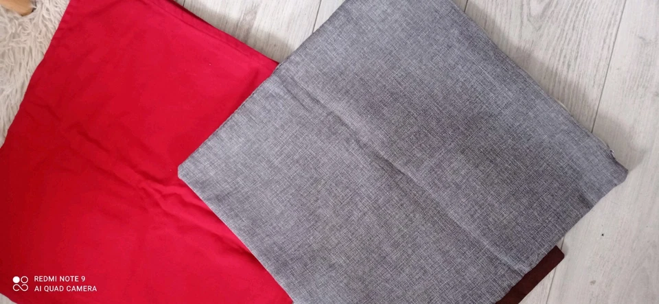 Housses de coussins rouge et gris Ikéa+ 1 Housse chatons en Cadeau - Photo 4/4
