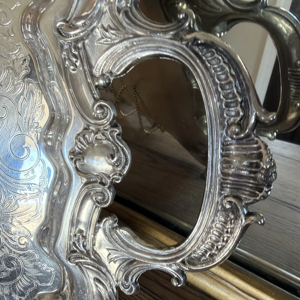 Bandeja de mayordomo vintage de media luna plateada - ornamentada, plateada sobre cobre - 26" Foto 4 de 4