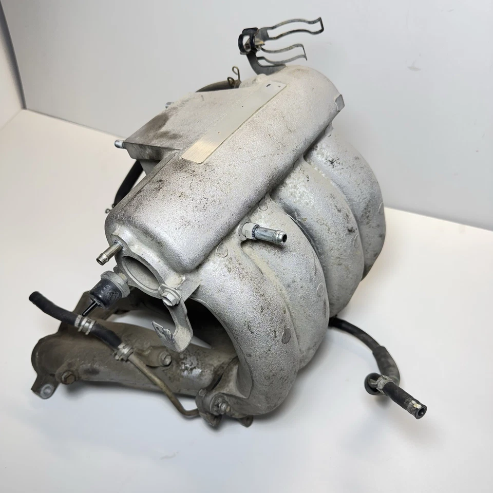 Toyota 3RZ-FE 2.7L Intake Manifold Upper & Lower Plenum OEM 3RZ Toyota 4Runner - Image 2 of 4