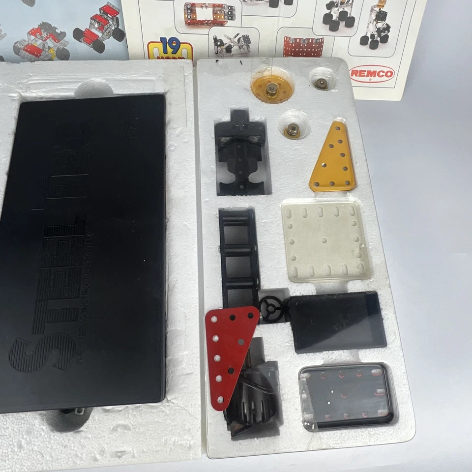 Vintage Remco Steel Tec 7024 Road, Rail & Air Vehicle Construction Set 389 Parts - Image 4 of 4