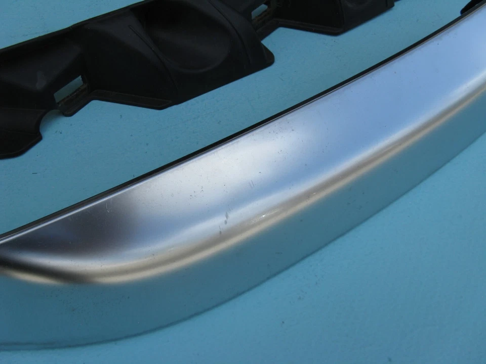 06 07 08 09 MITSUBISHI RAIDER FARO PASAJERO DERECHO LUZ MOLDURA DE LÁMPARA Foto 3 de 4