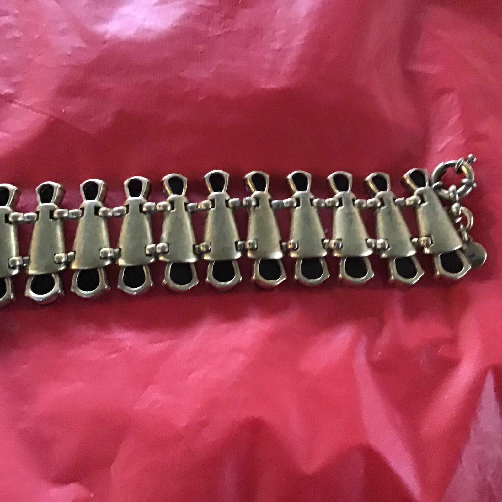 Gold vintage purple-tint costume jewelry bracelet for a chic retro look-image