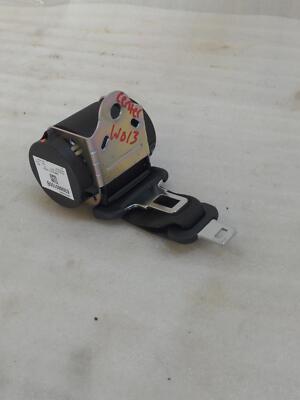 18 Kia Stinger 3.3L AWD Seat Belt Center Black 636885100b 56k KM's