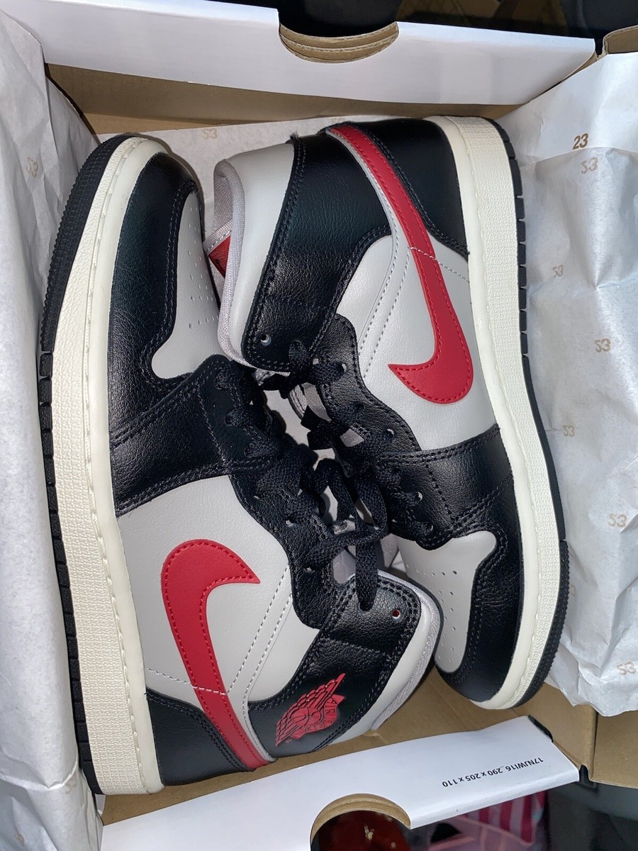 Air Jordan 1 Mid
