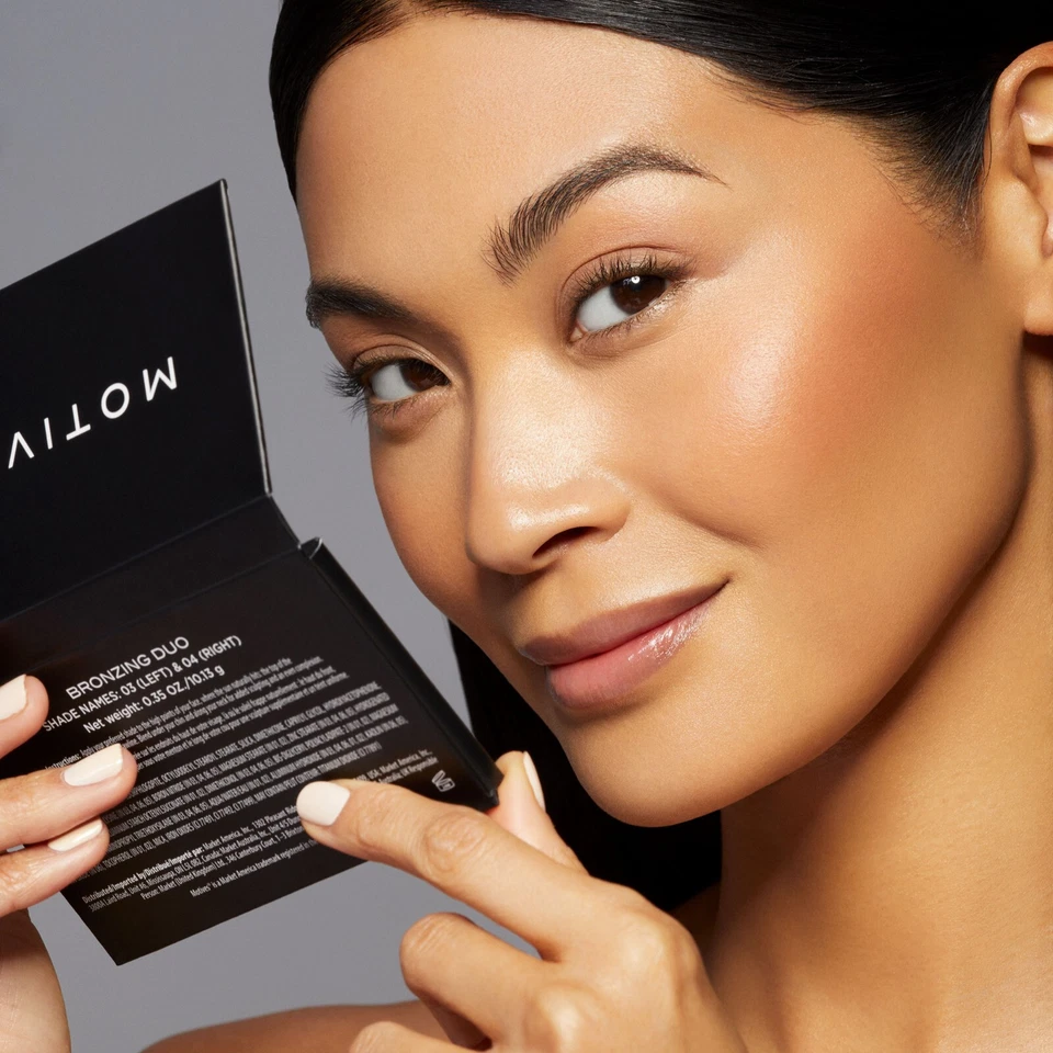 Motives® Bronzing Duo | Sculpt & Glow with Dual-Tone Sun-Kissed Finish - Image 2 of 4