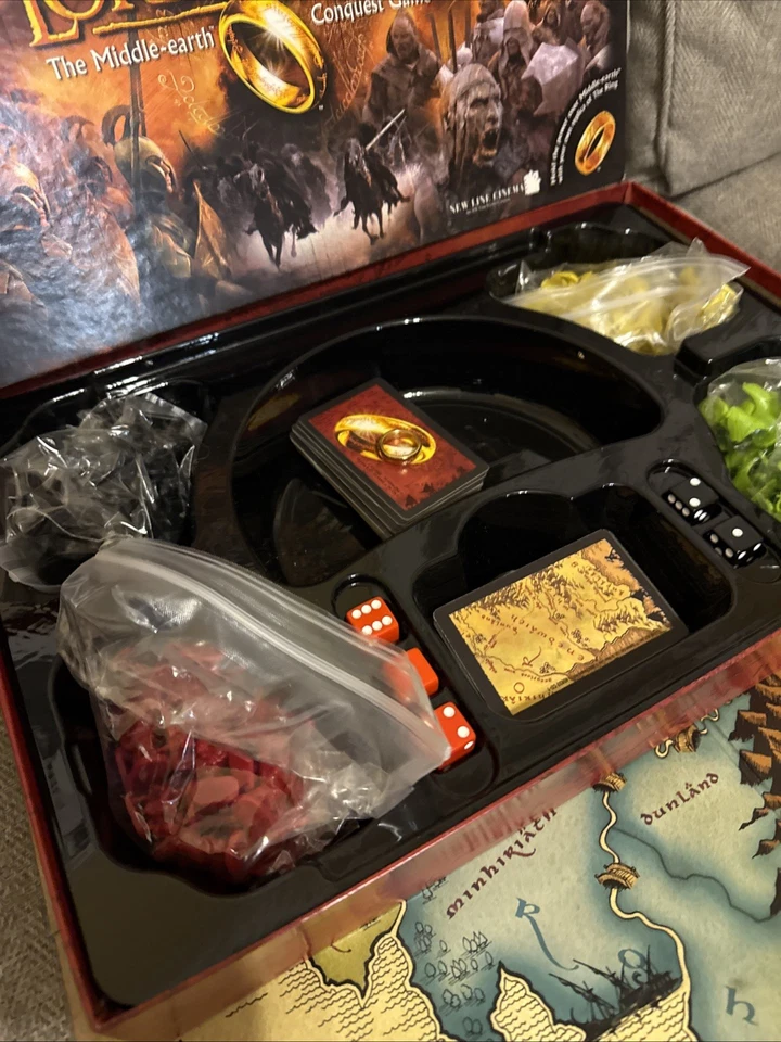 Risk: Lord of the Rings Board Game Complete With Ring - Image 4 of 4