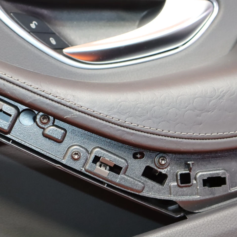 MERCEDES BENZ S550 DOOR PANEL RIGHT FRONT 2014 2015 2016 2017 A2227270190 OEM - Image 2 of 4