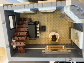 LEGO CREATOR: Assembly Square (10255)