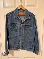 Vintage Levi's Denim Trucker Jean Jacket Type III Size M Medium Wash Classic