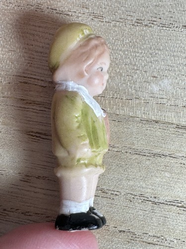 Vintage Miniature Ceramic Bisque Penny Doll Frozen Charolette Holding Book - Picture 3 of 6
