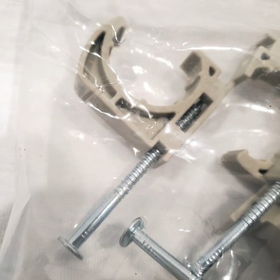 (QTY 200) IPS 82855 3/4 In. Tubing Half Clamp With Preloaded Nail
