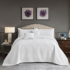 Oversized King Bedspread 128X120 Extra Wide, Modern  Contemporary Look, Lightwe