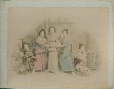 Foto Japan, Japanese Women wearing Hakama with Kimono, colorized - 10330516
