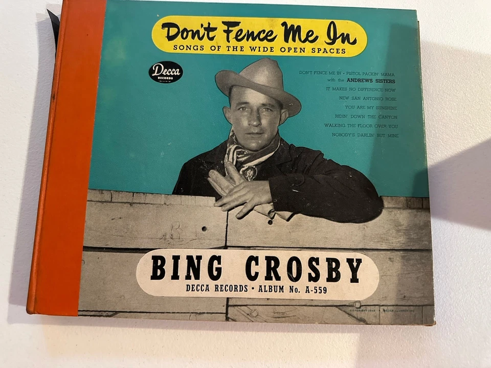 Bing Crosby – Don't Fence Me In ~ 1946 4x10" 78RPM Decca A-559 Pistol Packin Foto 2 de 4