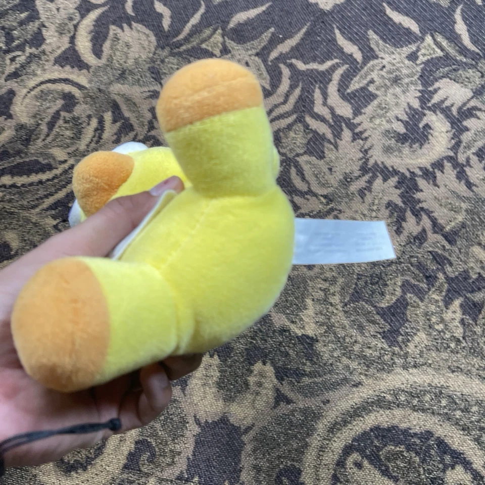 Five Nights At Freddy's Funko Chica Chicken 6.5” Plush Let's Eat 2020 - Image 4 of 4