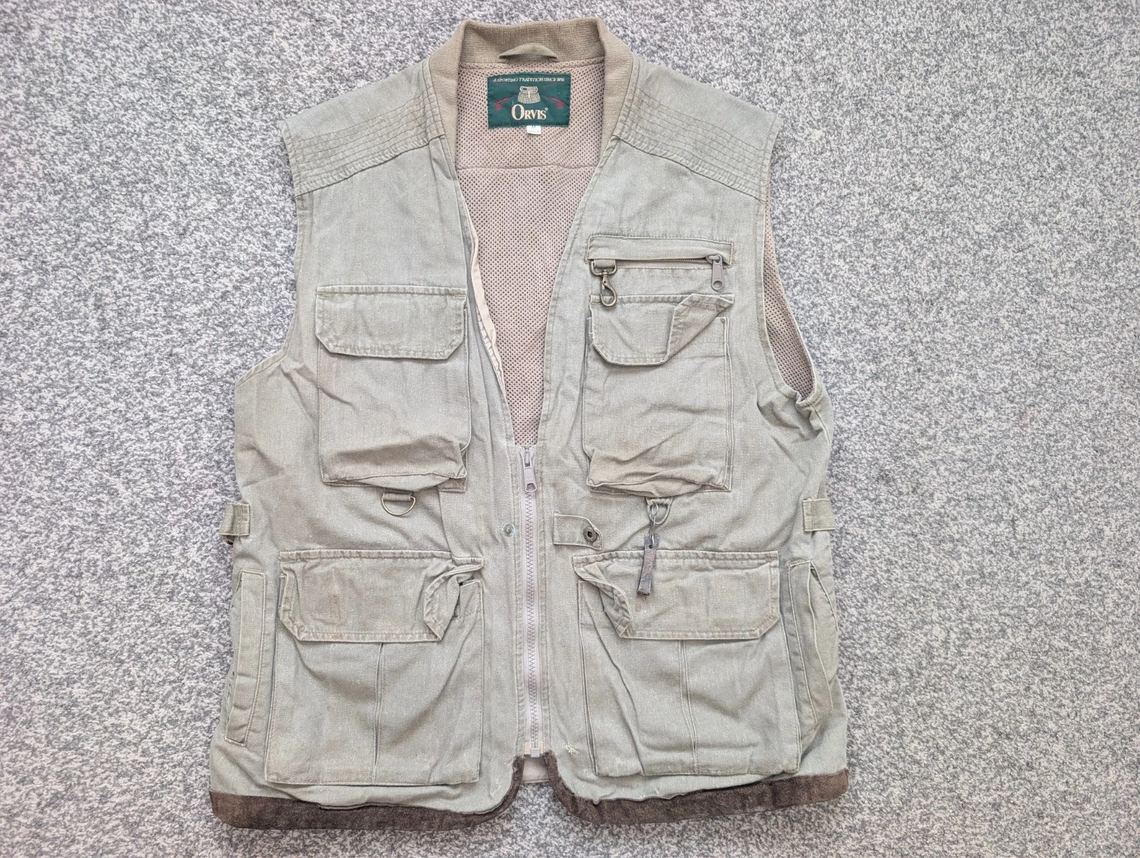 Vintage Orvis Fishing Vest Mens Medium Beige Gilet Utility Field Safari Outdoor
Opens in a new windo