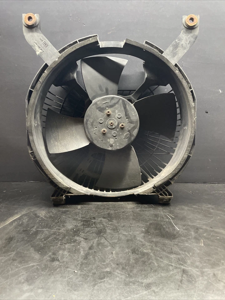 90-96 Nissan 300zx Z32 NA OEM AC Condenser Electric Fan - Image 2 of 4