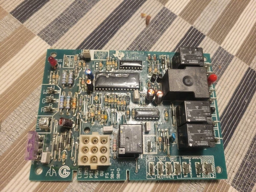 Goodman B18099-13 Control Circuit Board 4IF-5 BL C14 