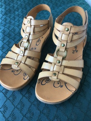 bear trap gladiator sandals
