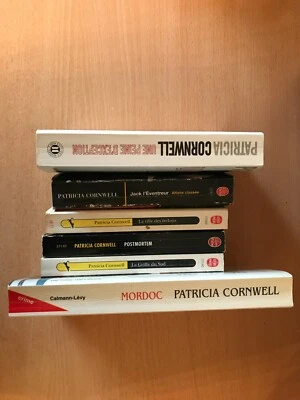livres 54: 6 livres PATRICIA CORNWELL 4 en format poche 2 en grand format - Photo 1/4