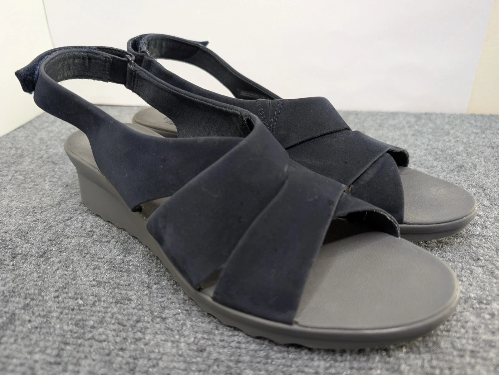 CLARKS Clark's Cloudsteppers Caddell sandali luminosi da donna taglia 11 M neri slingback