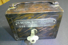 W.F. BURNS CO. COIN BANK THE NAT. BANK of COMMERCE MANKATO, MINNESOTA #239 W/KEY
