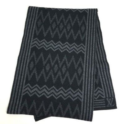 LOUIS VUITTON ルイヴィトン LVロゴ ストライプ ウールストール スカーフ ネイビー 401910 LOUIS VUITTON 401910 Chevron stripe Logo pattern Scarf wool Black