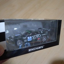 MINICHAMPS Aston Martin DBRS9 Barwell Motorsport 1/43 Scale Model Car