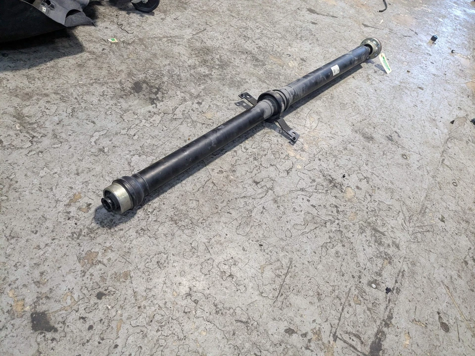 Hélice de eixo traseiro 18-24 OEM AUDI Q5 SQ5 24k milhas - Imagem 2 de 4