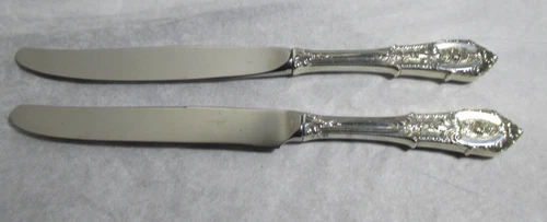 Pair Wallace Sterling Silver Rose Point 9" Dinner Knives No Mono