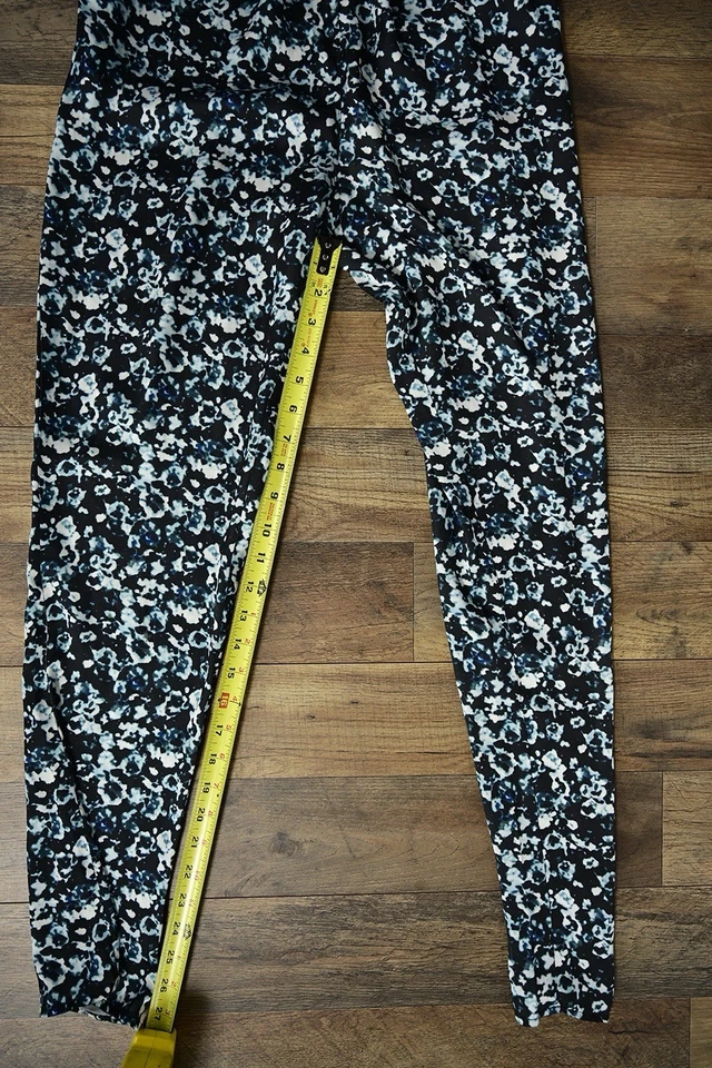 H&M Divided Women’s 6. Blue Floral Spaghetti Strap Jumpsuit - Image 4 of 4