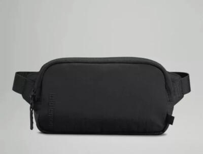 NWT Lululemon Mini Belt Bag Black | eBay NWT Lululemon Mini Belt Bag Black | eBay