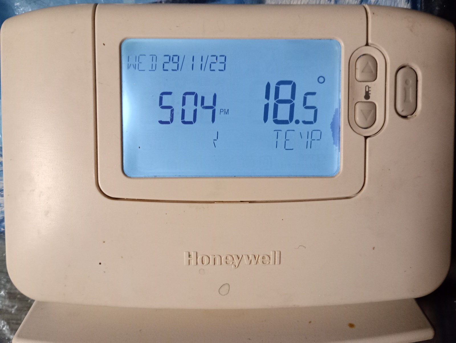 Honeywell CM927 Wireless Room Thermostat White 5025121388504 eBay