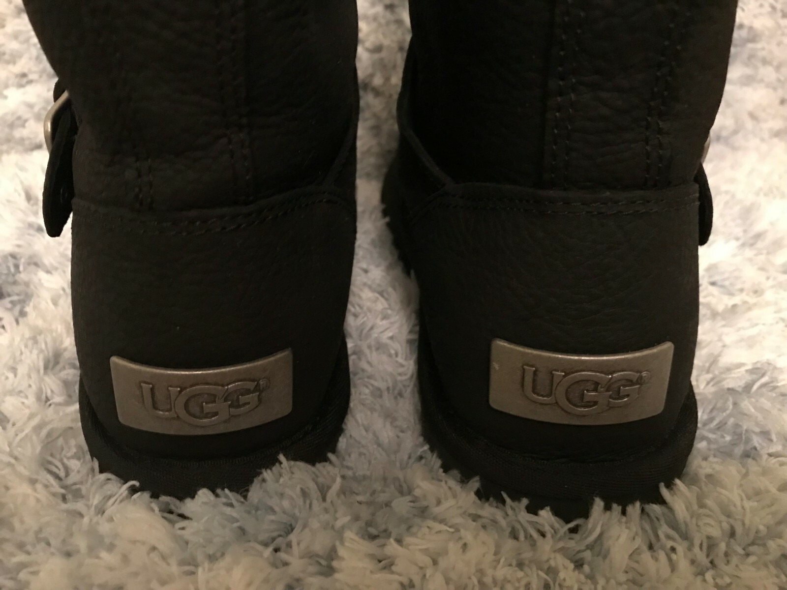 UGG Australia Women's Sutter Black Leather Boots Size 5 - Moto Style image 6