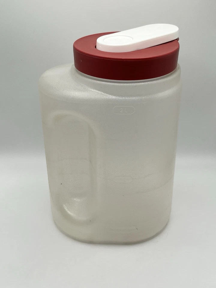 Rubbermaid 2 Qt Mixer Mate Drink Pitcher With Red Flip Top Lid 2R60 USA Used - Image 3 of 4