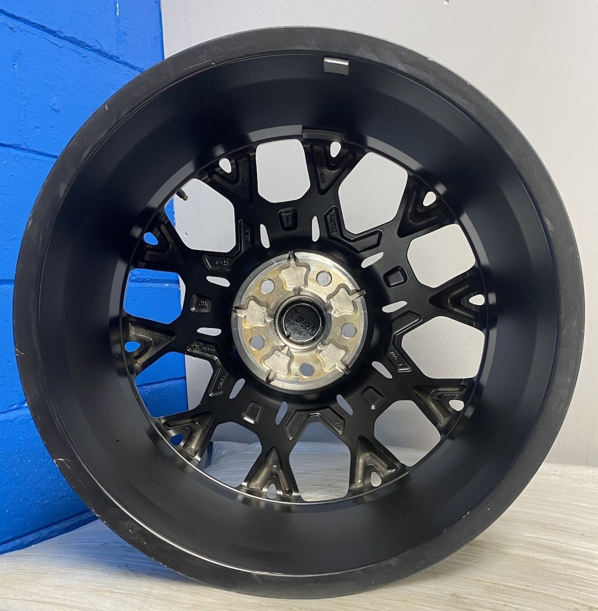 Jeep Grand Cherokee 4xe L 21x9 Black Machined 10 Y Spoke