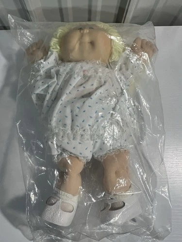 cabbage patch kids doll Sealed  1978 1982 blonde hair, blue eyes #1 Head Mold