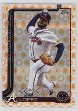 2025 Topps Series 2 Holiday Reynaldo Lopez Reynaldo López #435 1ar2