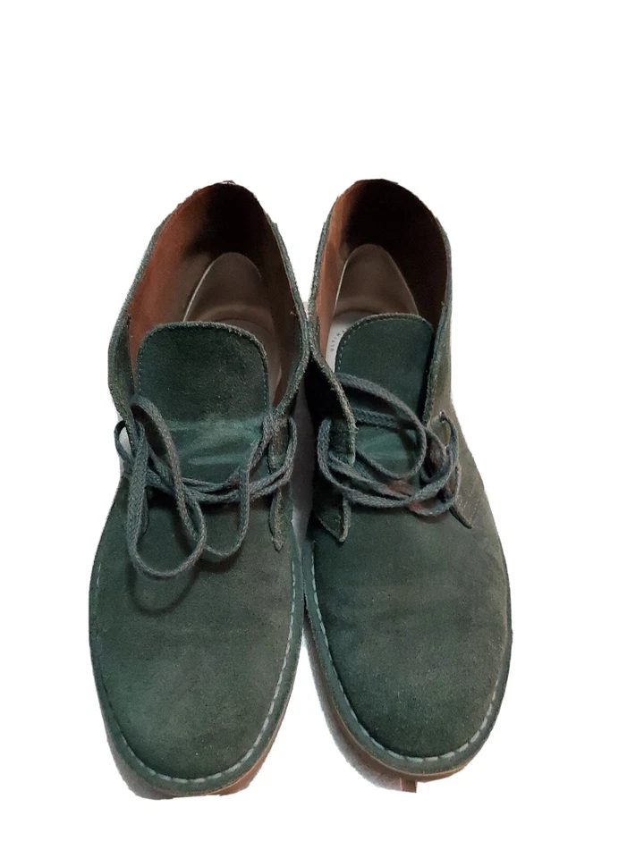 Bota Clarks Para Hombre Gamuza Verde Oscuro Chukka Desierto Talla 8 Bushacre 2 Foto 2 de 4
