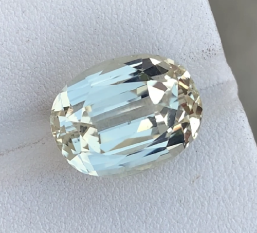 VVS 13.93 Ct Natural Yellow Kunzite Gemstone Oval Cut From Afghanistan - Picture 2 of 2