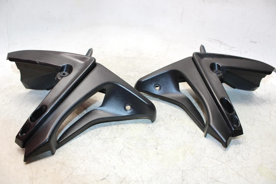 2015 Aprilia Caponord 1200 Fairing Plastic Air Scoop Left Right B044831/B044832 - Image 4 of 4