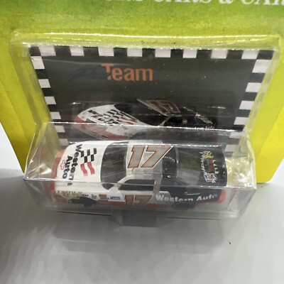 Darrell Waltrip #17 Western Auto 1993 Action Delco Remy 1/64