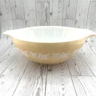 Vintage Pyrex Sandalwood Cinderella 4qt Mixing Bowl Tan Ivy Leaves 444