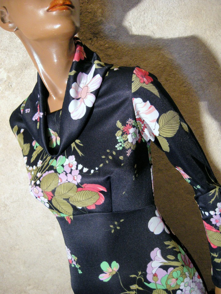 Robe Longue Vintage Des Années 1970 – Maxi Dress Multicolore, Taille 36/38, Vrai Vintage