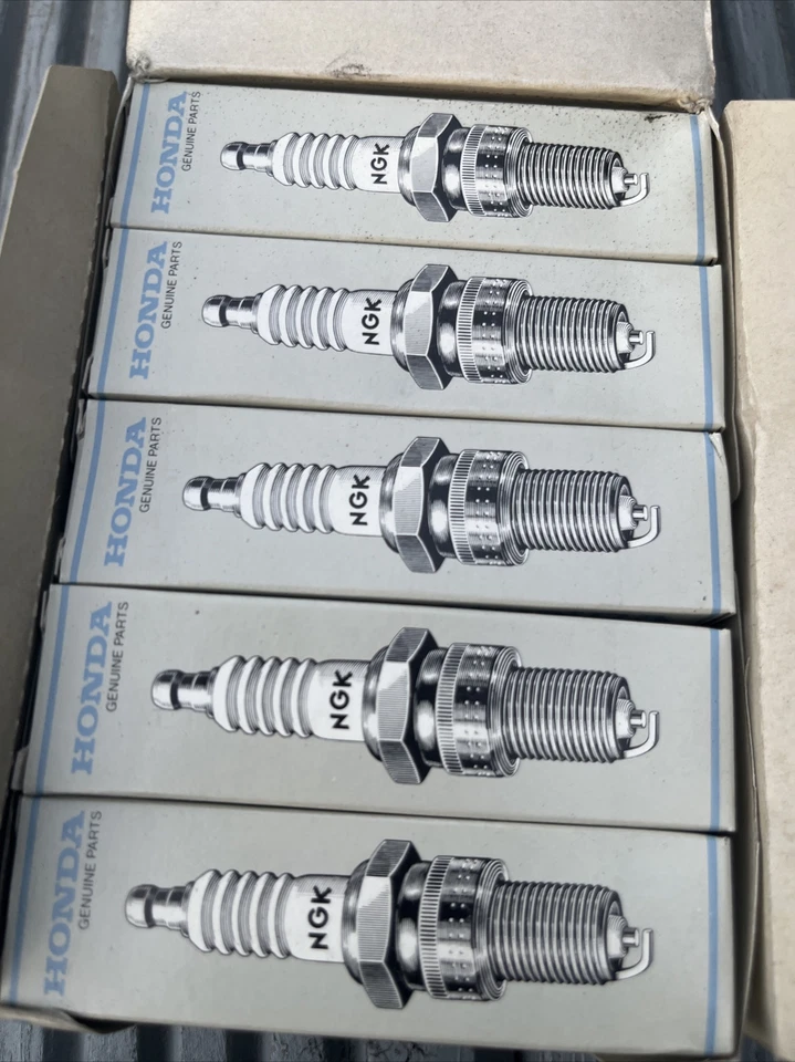 Box Of 10. Genuine Honda NGK Spark Plugs BCPR6E-11 (98079-56148) - Image 3 of 3