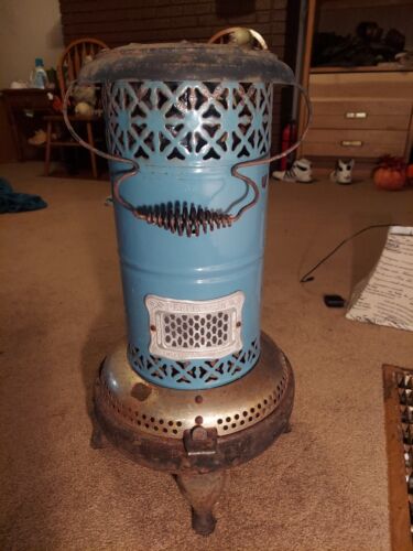 Antique Vintage Blue Porcelain 1913 Perfection 630 Smokeless Oil Heater Stove - Picture 1 of 18