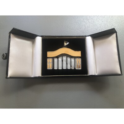 Vivian Shimoyama Handcrafted “Let's Put a Woman in the White